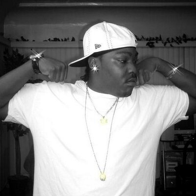 Profile Picture of Terrence Nicholson (@YUNGTEEWEZZY) on Twitter