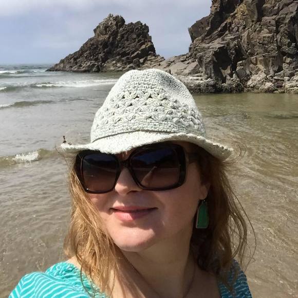 Profile Picture of Angela Vorobyova (@vanzhela) on Poshmark