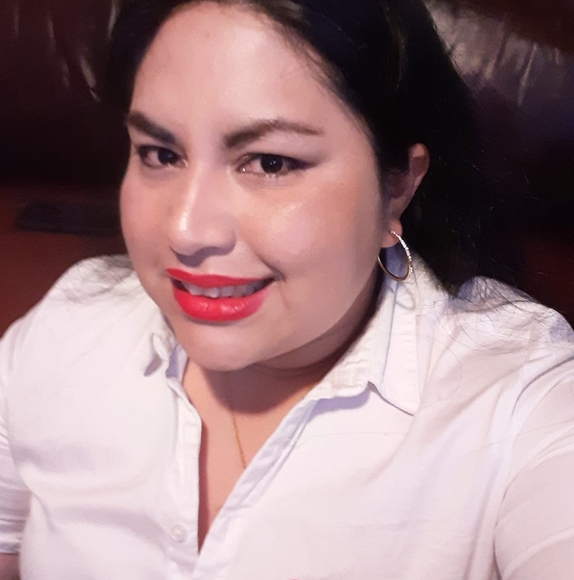 Profile Picture of Ericka Paz (@yohany89) on Poshmark