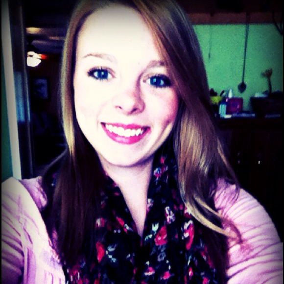 Profile Picture of Gabi Ganus (@gabigabi3) on Poshmark