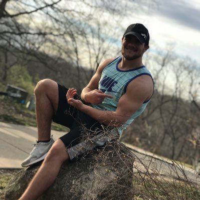 Profile Picture of Evan Gibson (@evangibson22) on Twitter