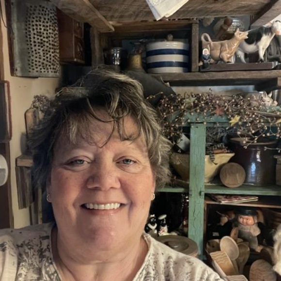 Profile Picture of Tina Pritchett-warncke (@countrydoll1963) on Poshmark