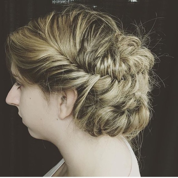 Profile Picture of Steph Peschell (@peschell13) on Poshmark