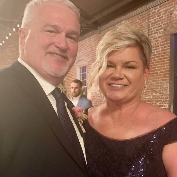 Profile Picture of Pat Drew (@drewp1) on Poshmark