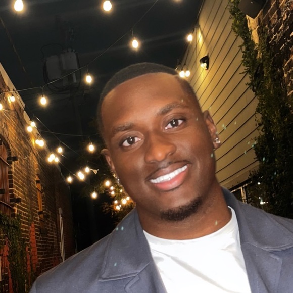 Profile Picture of Xavier Taylor (@xaviertaylor12) on Poshmark