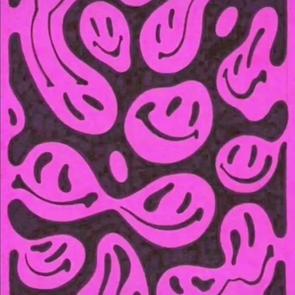 Profile Picture of Trish Nguyen (@dripzz) on Poshmark