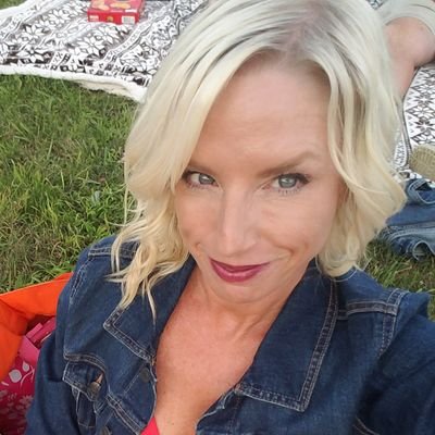 Profile Picture of Kris Blevins (@krisblevins27) on Twitter
