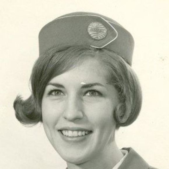 Profile Picture of Sharilyn Pavia (@sharilynpavia) on Poshmark