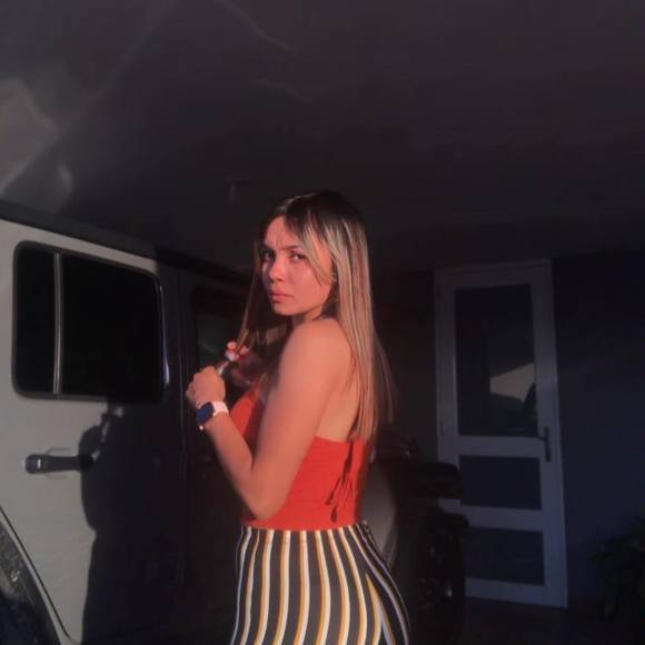 Profile Picture of Pauleann Laboy santos (@pauleann98) on Poshmark