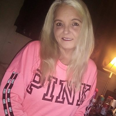 Profile Picture of Lorna Brock (@mamawbrock66) on Twitter