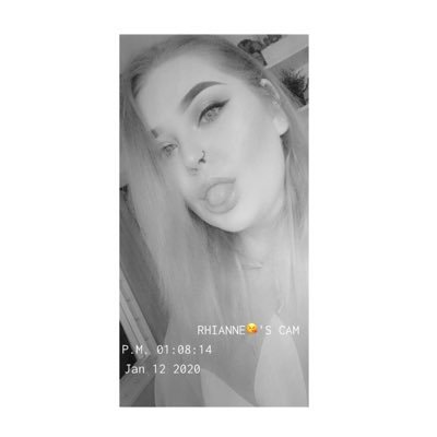 Profile Picture of Hutton_x (@x_RhianneLouise) on Twitter