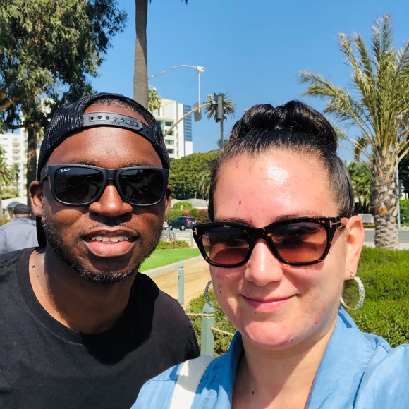 Profile Picture of Sara Bogle (@saralopez0) on Poshmark