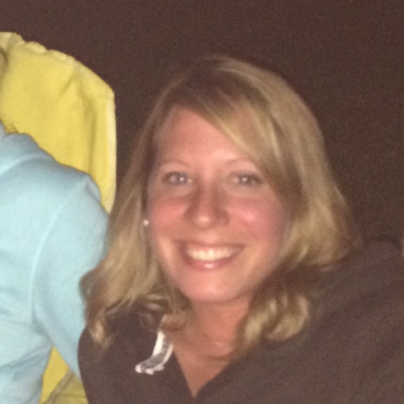 Profile Picture of Cheryl Keyes (@cakeyes) on Poshmark