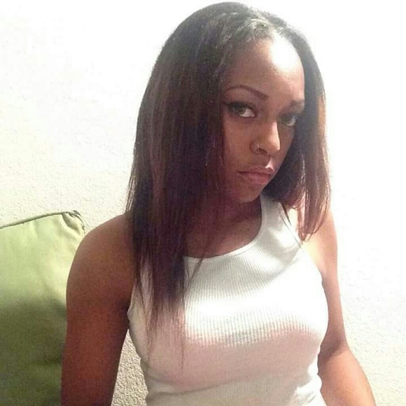 Profile Picture of Uraiah Moore (@uraiah) on Poshmark