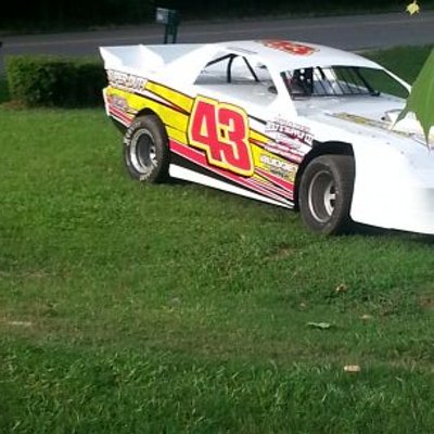 Profile Picture of Aaron Doutt (@Dirt_track38) on Twitter