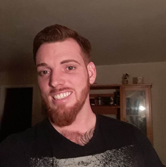 Profile Picture of Aaron Browning (@aaronbrownin779) on Poshmark