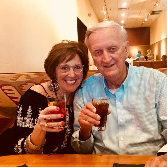 Profile Picture of Cindy White mcatee (@cindymcatee) on Poshmark