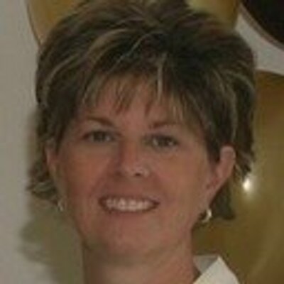 Profile Picture of Donna Hutchinson (@donnahutchrn) on Twitter