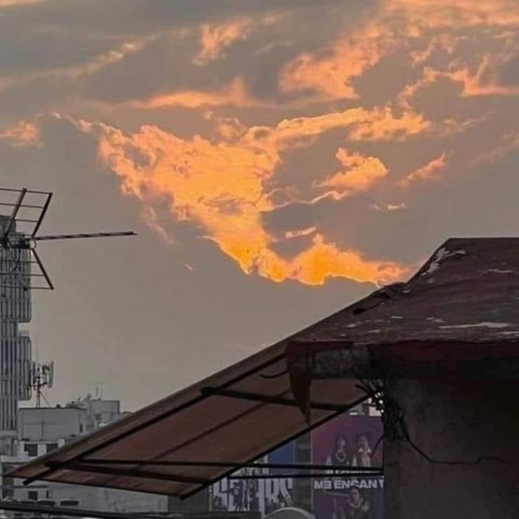 Profile Picture of Gonzalez Gonzalez (@refgonzgonz) on Poshmark