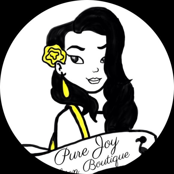 Profile Picture of Joylynn Guzman (@joylynns10) on Poshmark