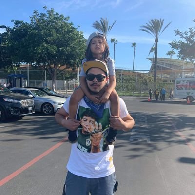 Profile Picture of Jose Arroyo (@SPbeamcannon121) on Twitter