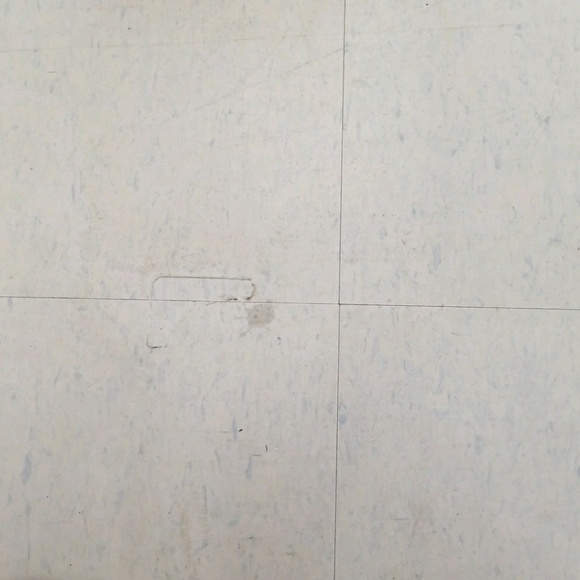 Profile Picture of Gerardo Lara (@gerardolara12) on Poshmark