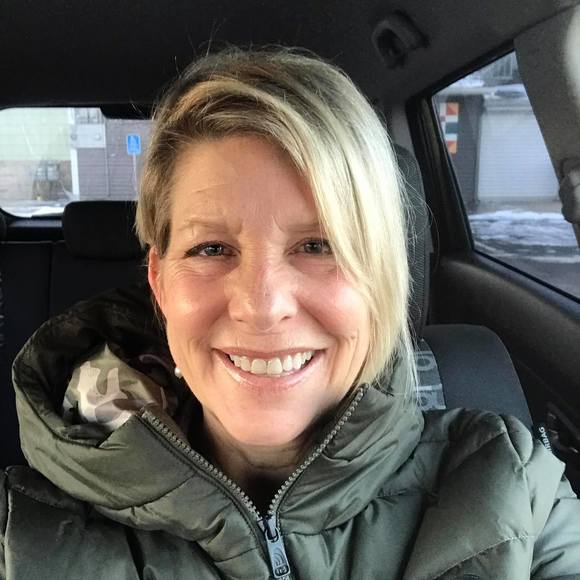 Profile Picture of Cindy Frankey (@cfrankey) on Poshmark