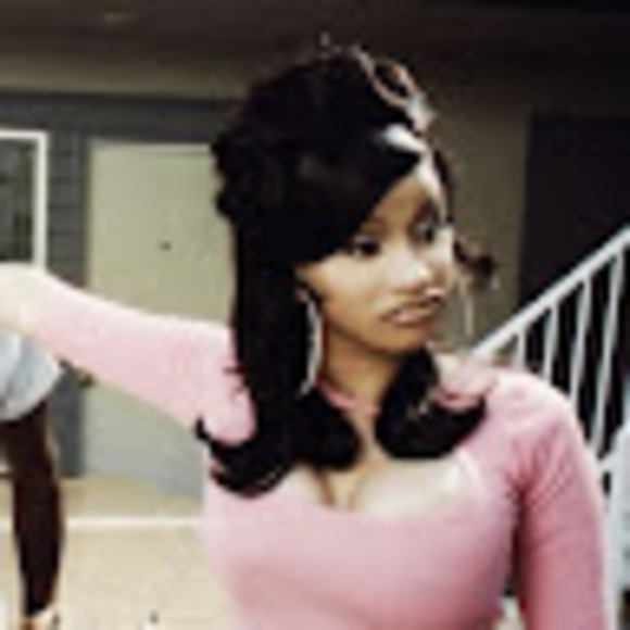 Profile Picture of Clockgirl Clockingtea (@clockgirl557) on Poshmark