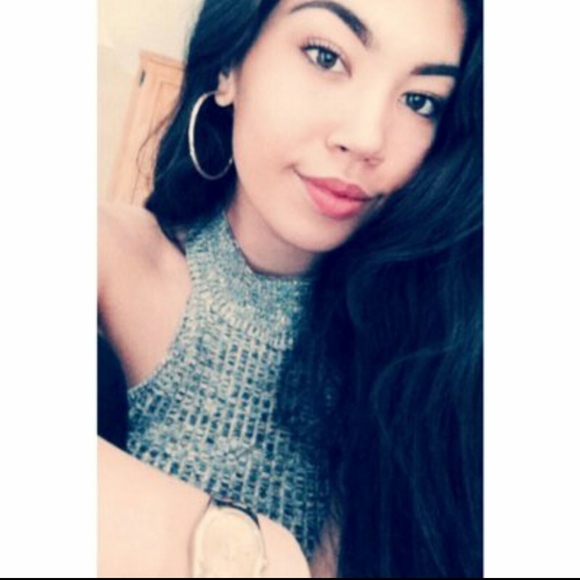 Profile Picture of Krystal Barron (@krystal_barron) on Poshmark