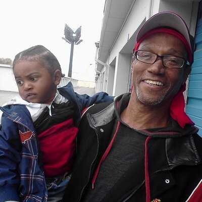 Profile Picture of Larry Vinson (@vinsonlarry21) on Twitter