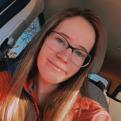 Profile Picture of Sarah:) 💛 (@sarah10mcgee) on Twitter