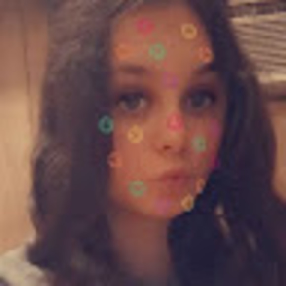 Profile Picture of Madison Mcirvin (@madisonmcirvin2) on Poshmark