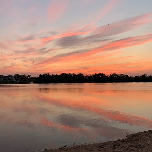 Profile Picture of Bennett Gray (@bennettgrayy8) on Poshmark