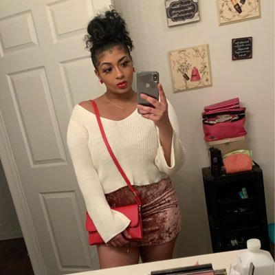 Profile Picture of Danyshia Brown (@NyshiaB_) on Twitter