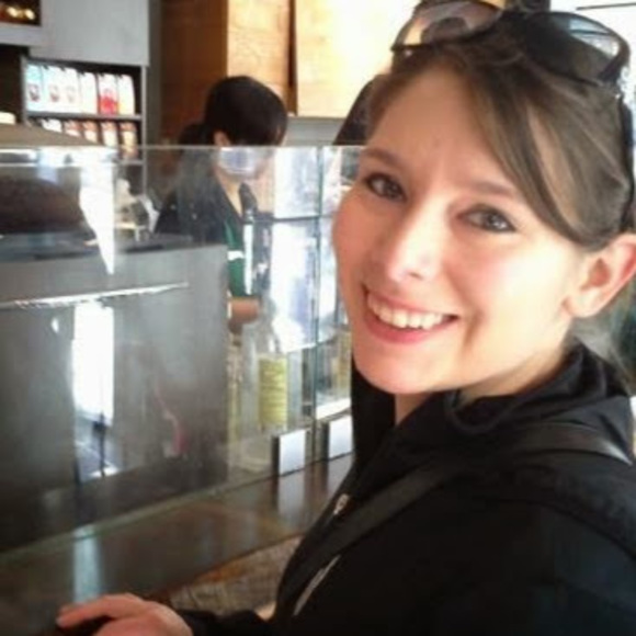 Profile Picture of Erika Keenan (@erikakeenan) on Poshmark