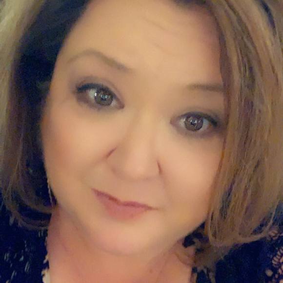 Profile Picture of Jaime Cochrane (@jaime_cochrane) on Poshmark