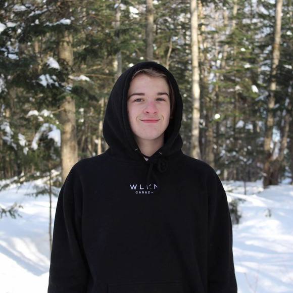 Profile Picture of Jeffrey Bilodeau (@jeffreybilodeau) on Poshmark