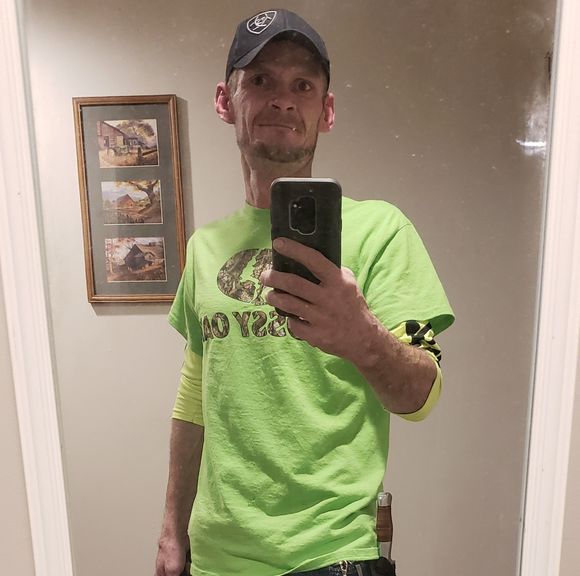 Profile Picture of Michael Crager (@michaelcrager) on Poshmark