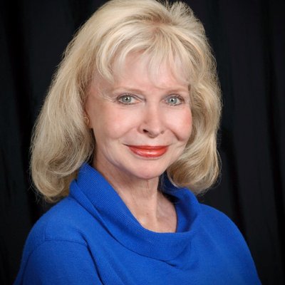 Profile Picture of GloriaJean Squire (@Dunwoodyagent) on Twitter