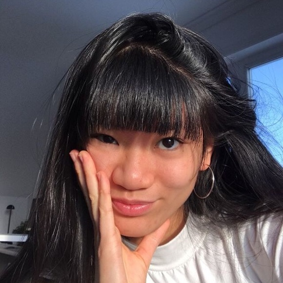 Profile Picture of Louane Simard (@louanes) on Poshmark