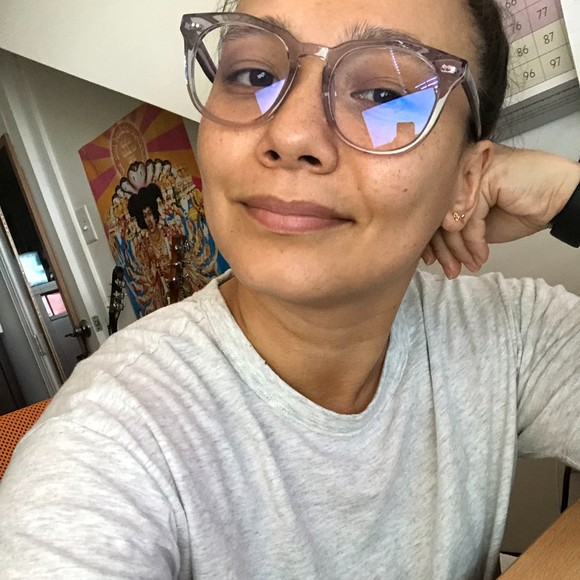 Profile Picture of Alex Starr (@alexstarr0607) on Poshmark