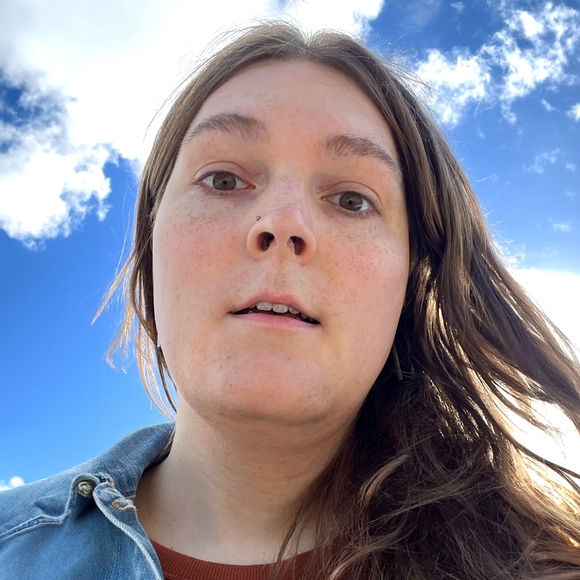 Profile Picture of Rylie Howerter (@rylieaitch) on Poshmark