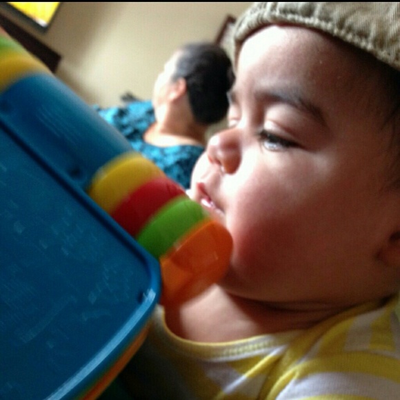 Profile Picture of Elizabeth Lausell (@lausell79) on Poshmark