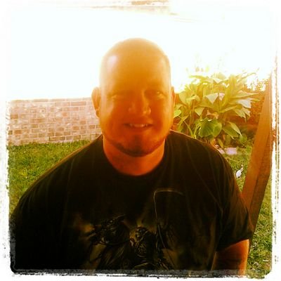 Profile Picture of David Gnat (@davjgnat623) on Twitter
