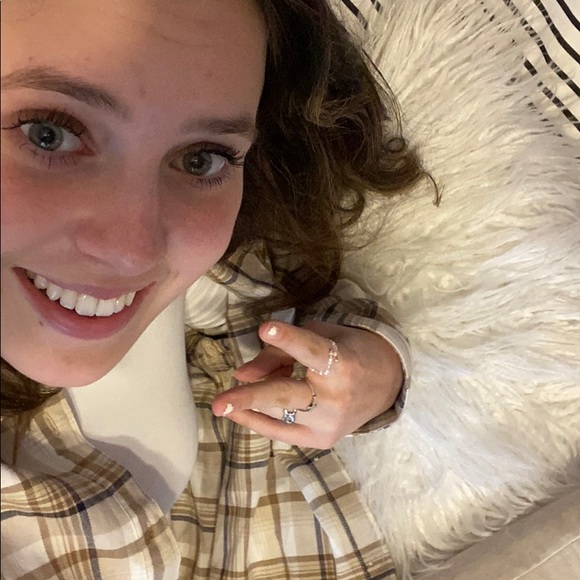 Profile Picture of Brooke Corley (@brookecorley273) on Poshmark