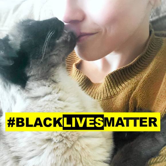 Profile Picture of Jasmine Osborne (@u49429) on Poshmark