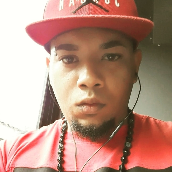 Profile Picture of Kenneth darryl Carrasquillo (@kenepo1416) on Poshmark