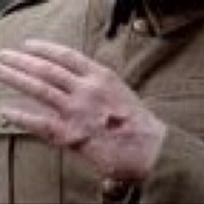 Profile Picture of Thomas Barrow's Hand (@ThomasDeadHand) on Twitter