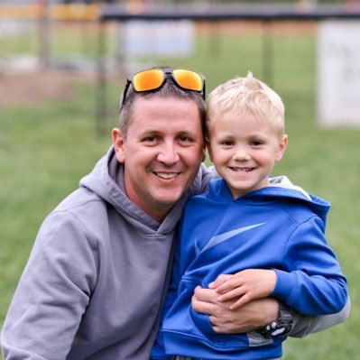 Profile Picture of Jeff Shook (@Shook_13) on Twitter