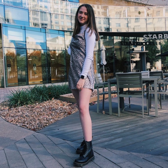 Profile Picture of Karis Jones (@karisjones) on Poshmark